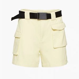 Aritzia TNA | 3” Cargo Shorts in Yellow, Small